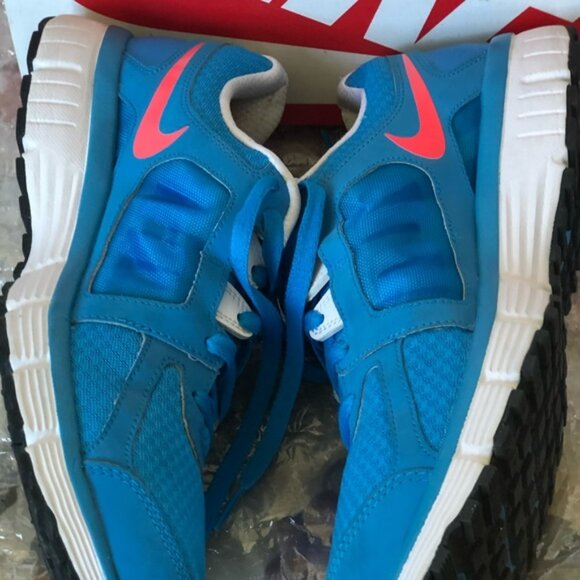 Nike dual fusion ST2 running shoes - Picture 7 of 8